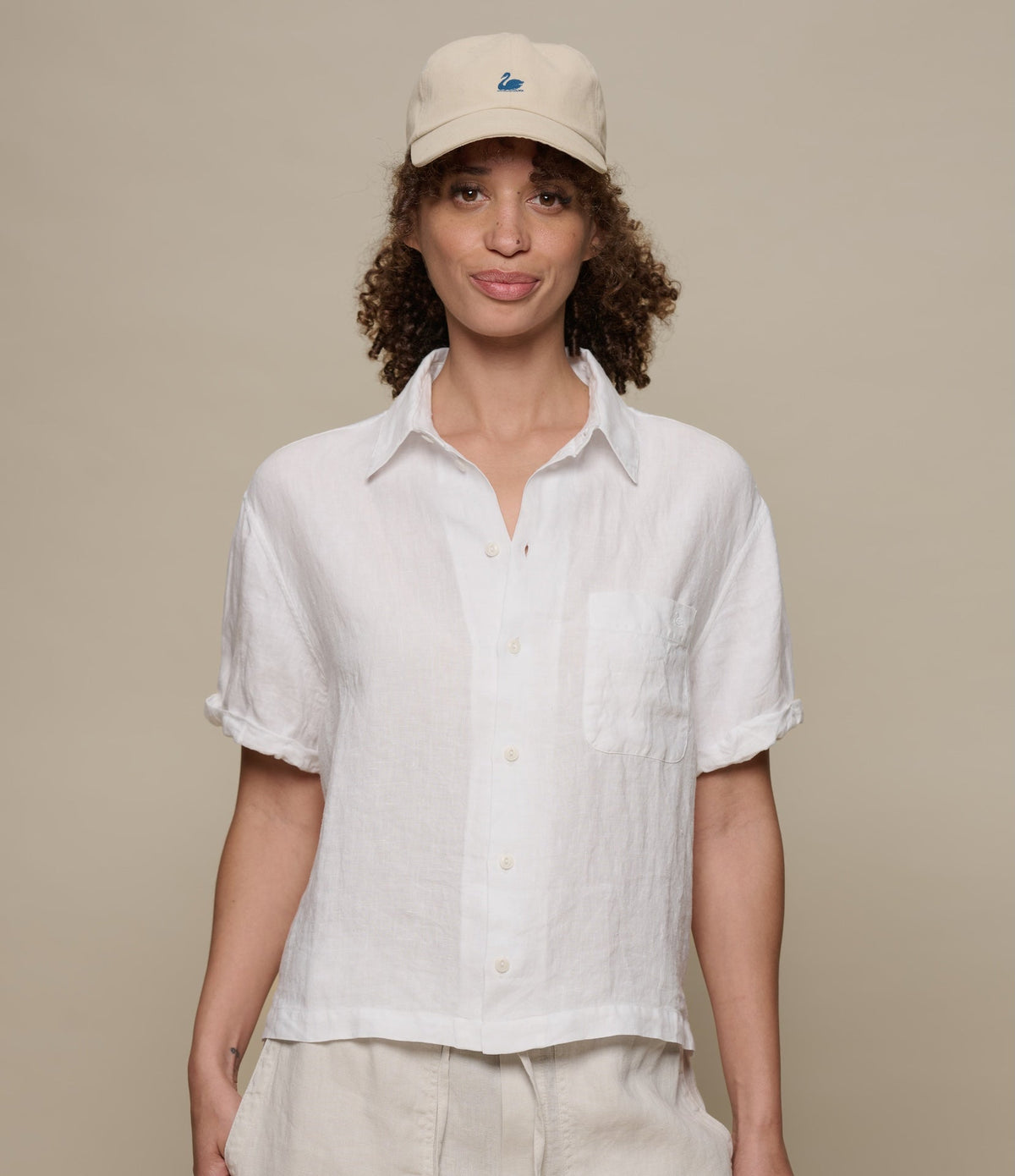 Cropped Linen Women's Shirt with Rolled-Up Sleeves