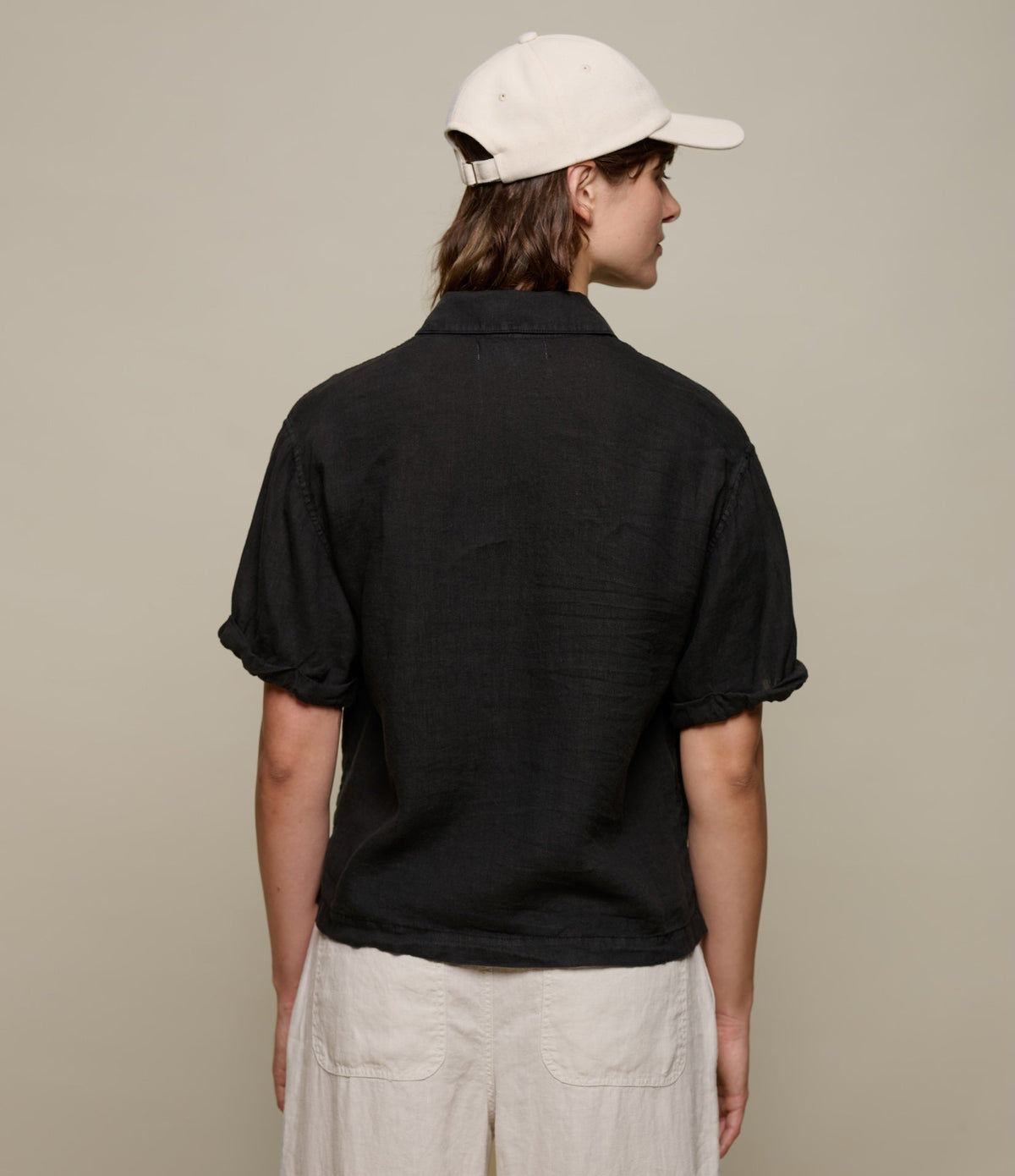 Cropped Linen Women's Shirt with Rolled-Up Sleeves