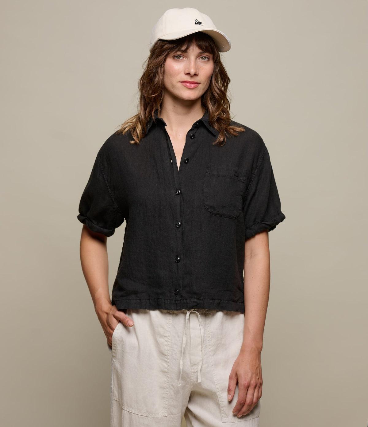 Cropped Linen Women's Shirt with Rolled-Up Sleeves