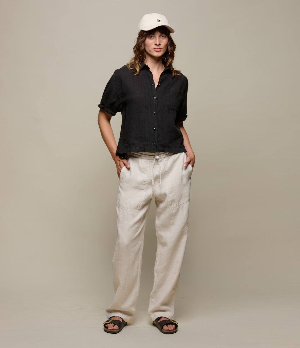 Cropped Linen Women's Shirt with Rolled-Up Sleeves
